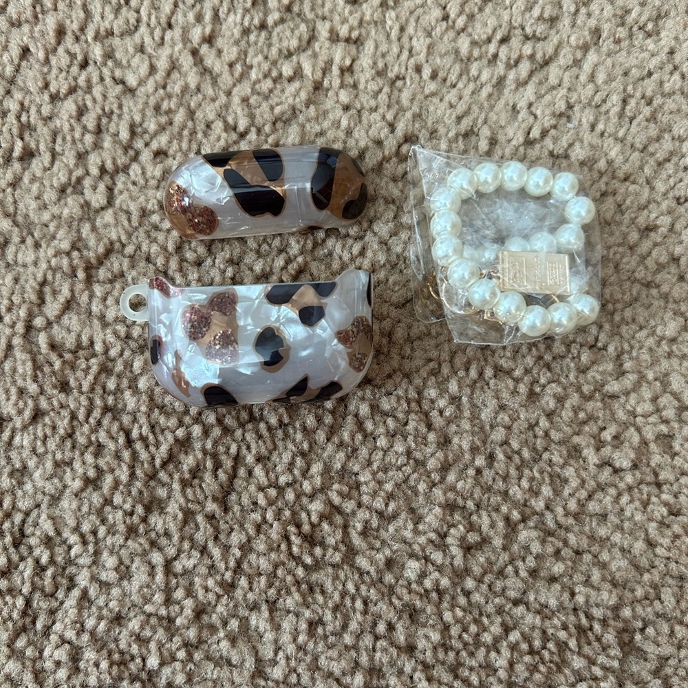 💙Airpod Pro Leopard Case